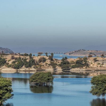 Отель Brij Pola, Jawai - Luxury Jungle Camp With Private Pools Jawai Bandh Экстерьер фото