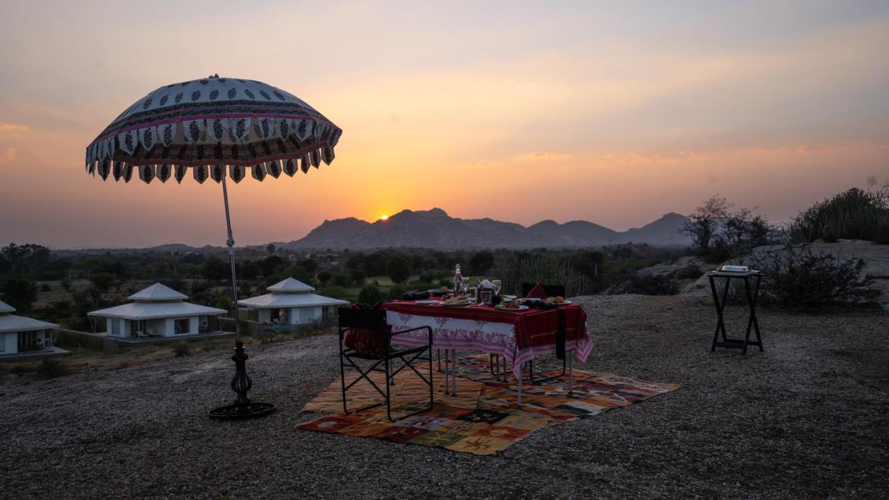 Отель Brij Pola, Jawai - Luxury Jungle Camp With Private Pools Jawai Bandh Экстерьер фото