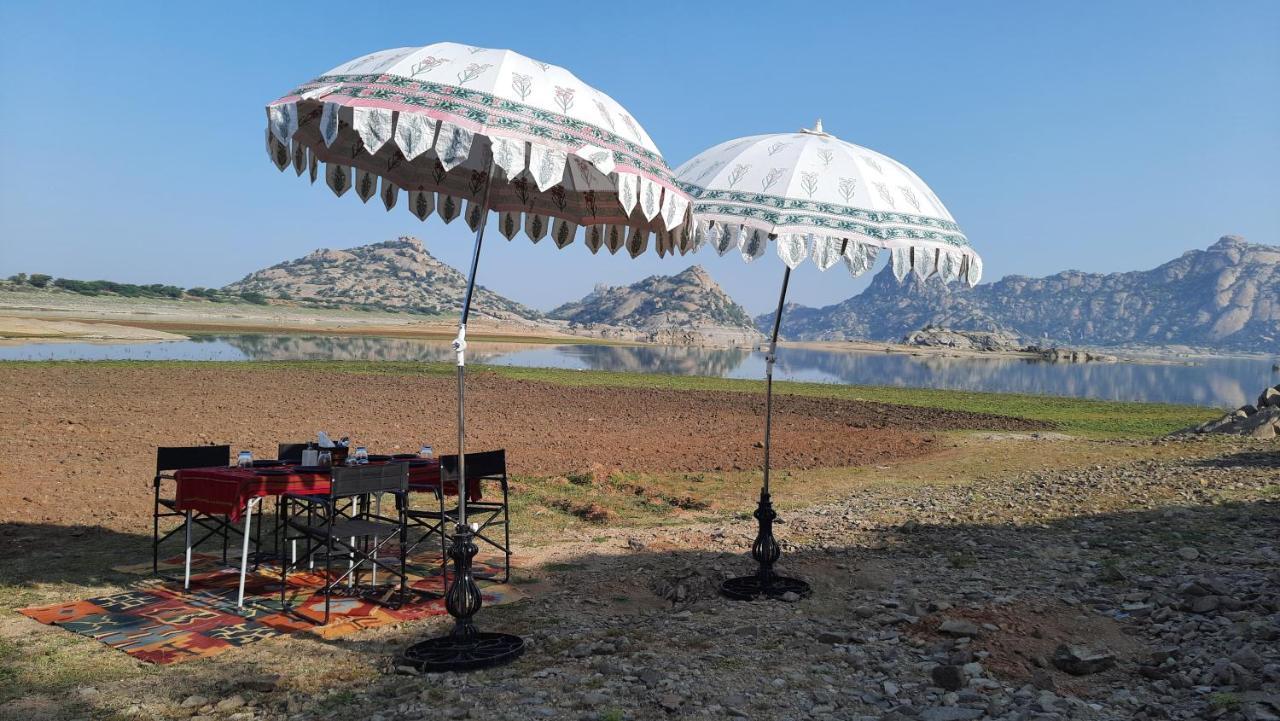 Отель Brij Pola, Jawai - Luxury Jungle Camp With Private Pools Jawai Bandh Экстерьер фото