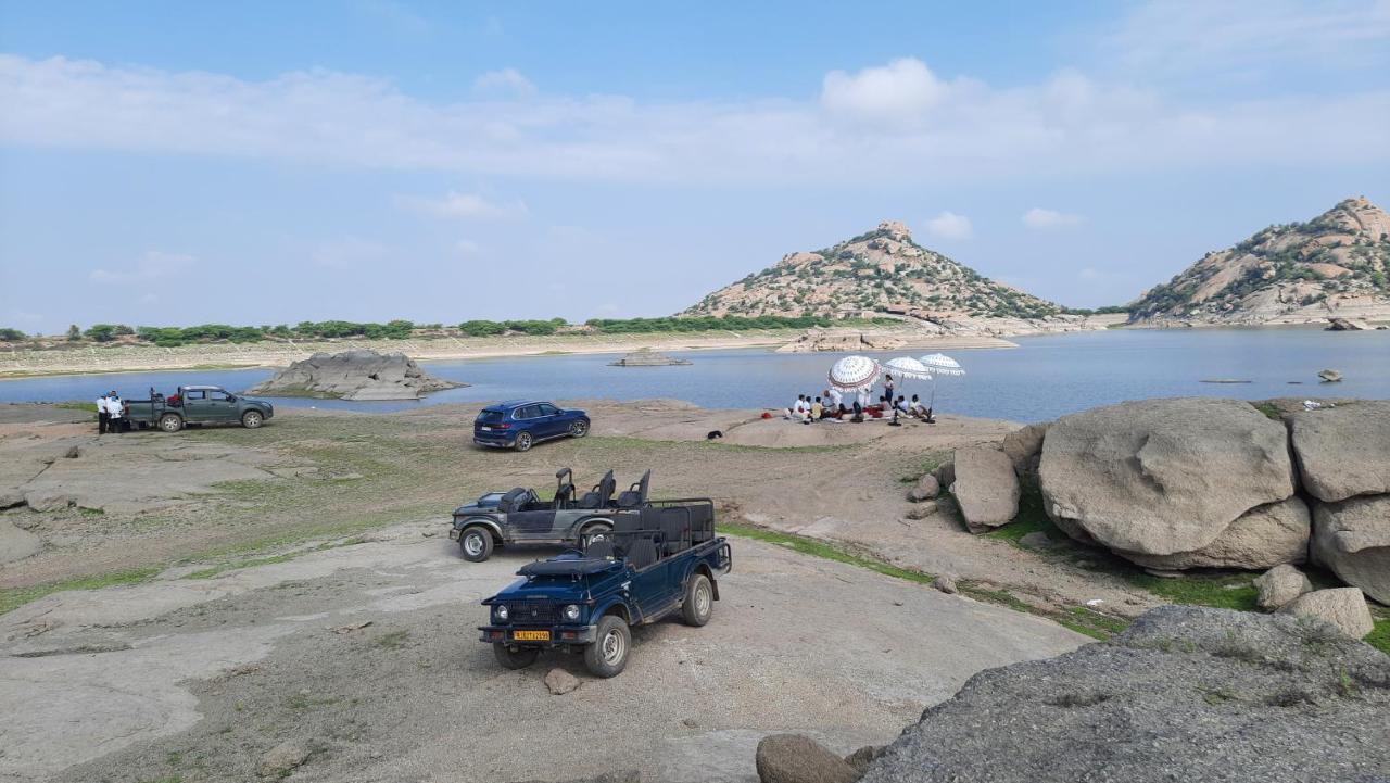 Отель Brij Pola, Jawai - Luxury Jungle Camp With Private Pools Jawai Bandh Экстерьер фото